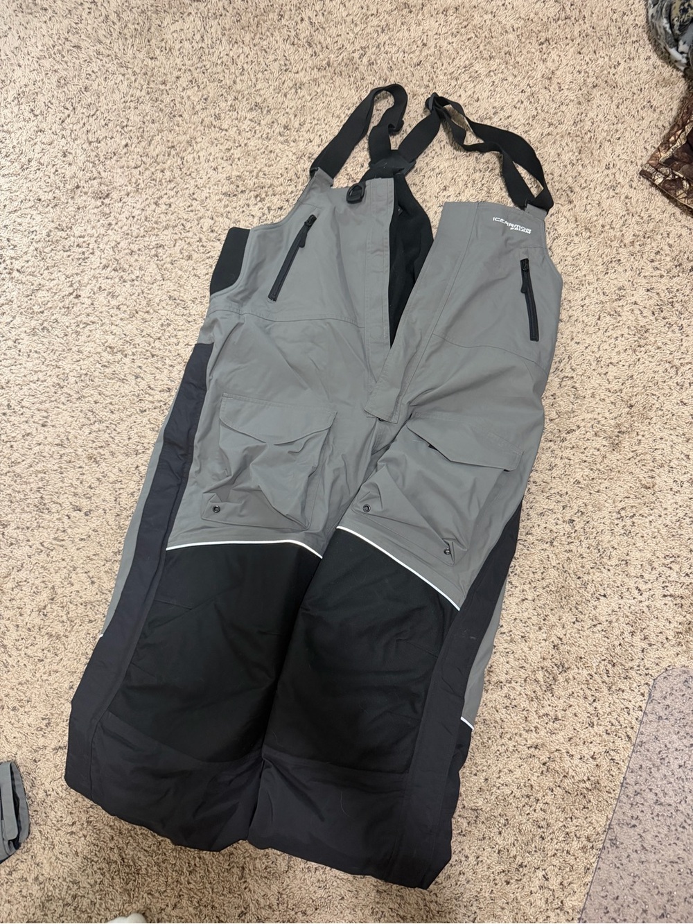 Ice Armor Set - Picture 2 of 3